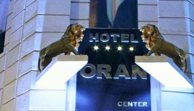 Hotel Oran Center Exteriör bild